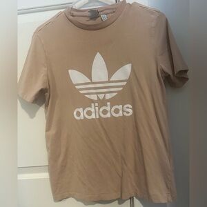 Adidas Originals T-shirt Adicolor
Trefoil Tee Women’s Size  Medium
Nude